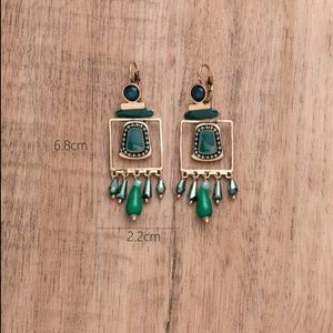1pair Enamel Colored Drop Earrings, Random Bead Color